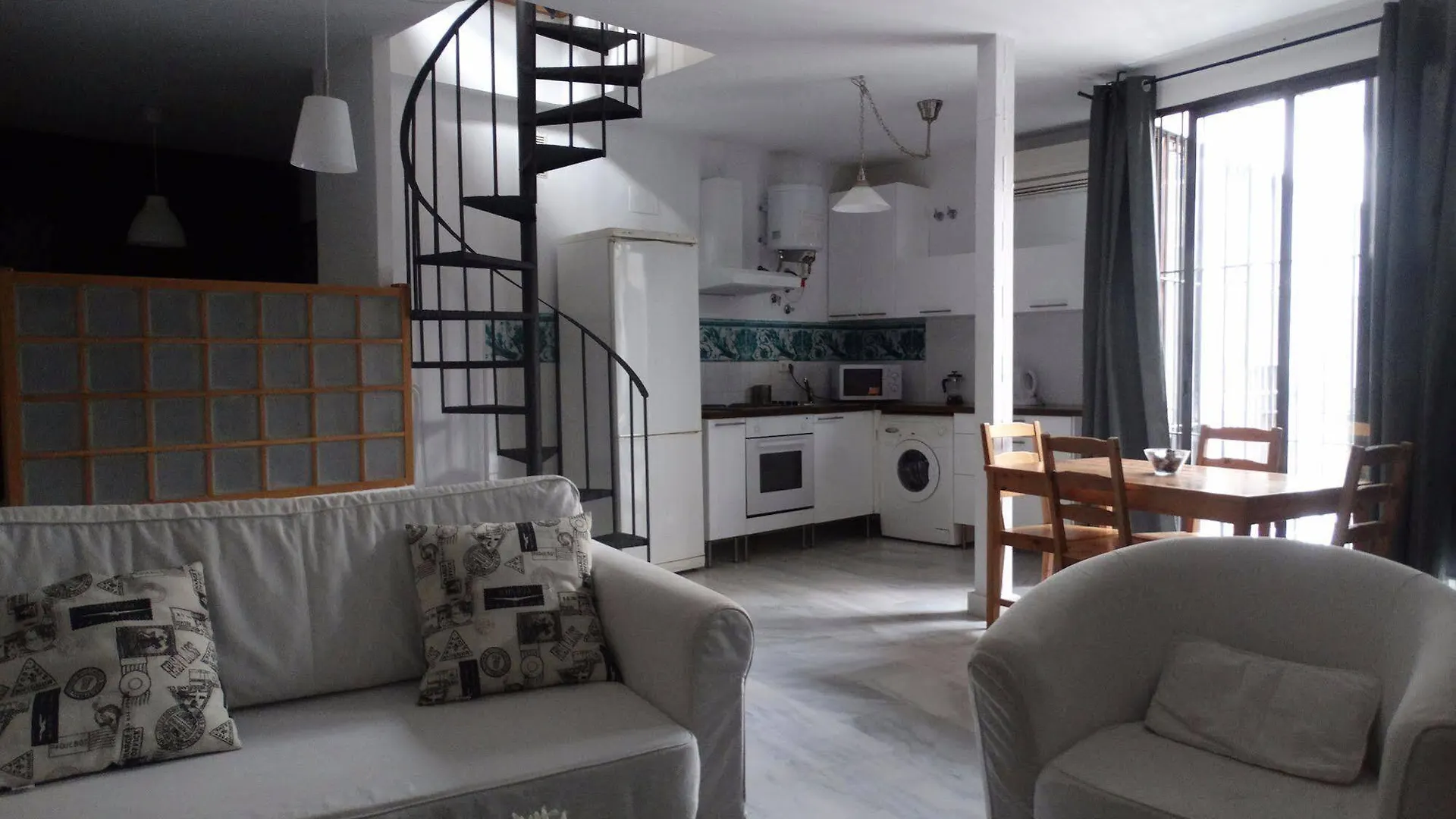 Malaga Apartamentos - Jinetes, 13